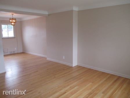 Building Photo - 2 br, 1 bath Condo - 11212 Middlebelt Rd