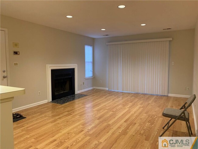 Building Photo - 428 Meade Ct