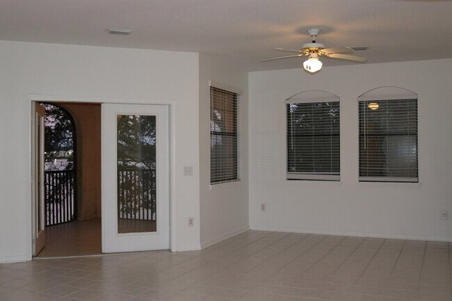 Foto del edificio - 3323 Haley Pointe Rd