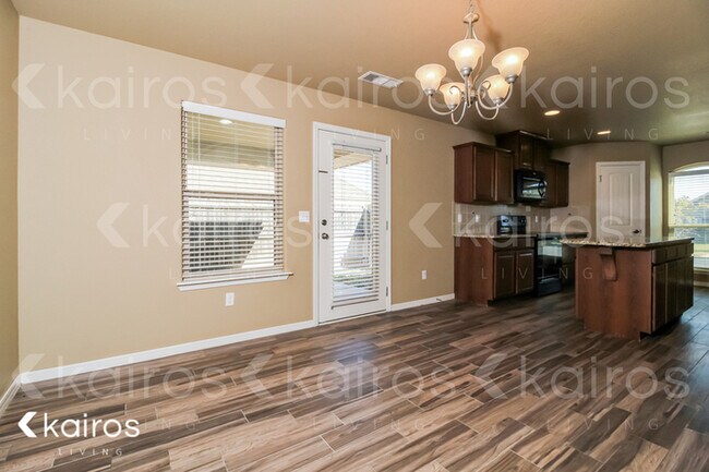 Foto del edificio - 7406 Vail Dr.