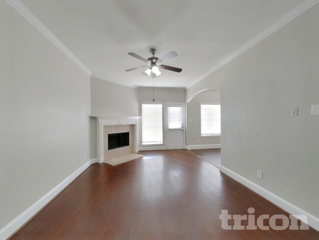 Foto del edificio - 21207 Woodland Green Dr