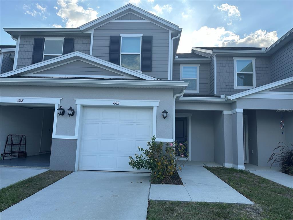 Foto principal - 662 Stoney Pointe Cir