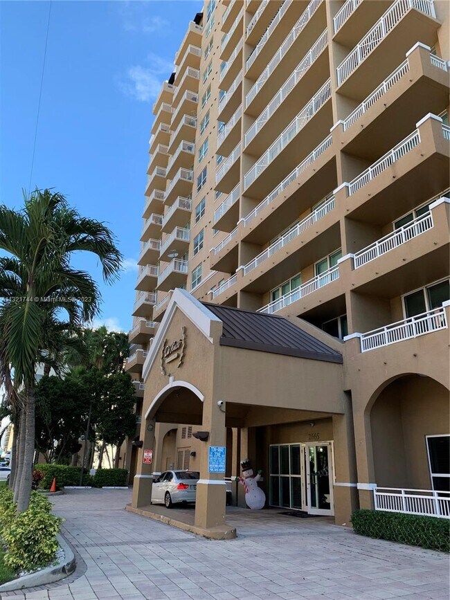 Foto del edificio - 2665 SW 37th Ave