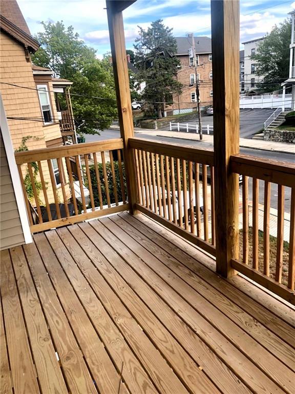 Building Photo - 392 Carrington Ave