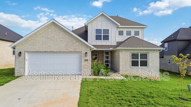 Building Photo - 910 Trestle Ln