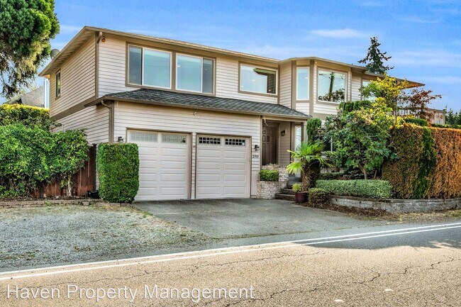 Foto del edificio - 4 br, 2.5 bath House - 2910 Burnett Ave N