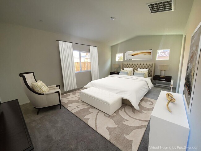 Foto del edificio - 4 bedroom with SOLAR!