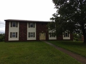 Building Photo - 522 Boxwood Dr