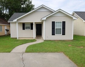 Building Photo - 203 Blue Pool Dr
