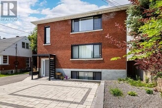 Building Photo - 180 Woodroffe Ave