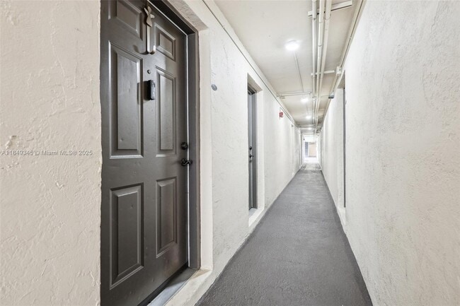 Building Photo - 14500 SW 88th Ave