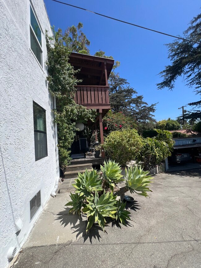 Foto del edificio - 844 N Dillon St