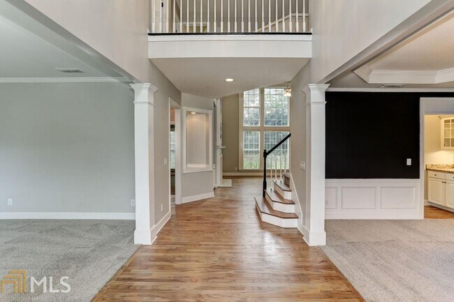 Building Photo - 1307 Calderwood Ct SE