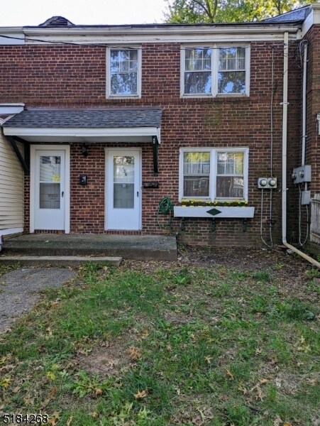 Foto principal - 658 Cora Pl