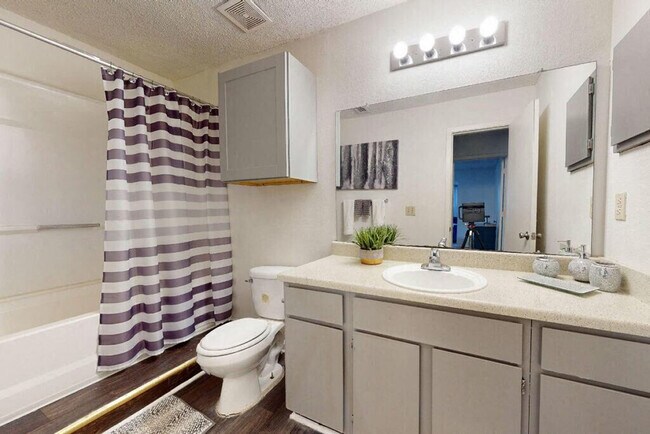 Foto del edificio - Covington Glen