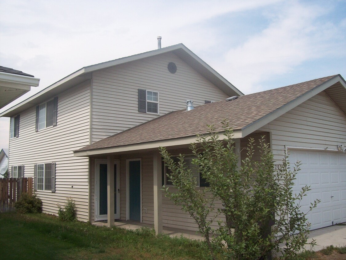 209 Calle Buena, Alamosa, CO 81101 House Rental in Alamosa, CO