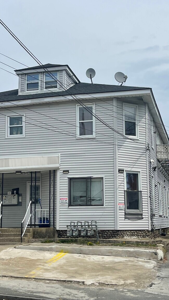 Foto del edificio - 741 N Montello St