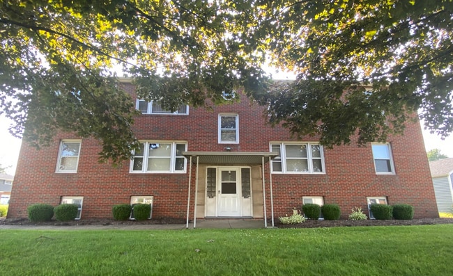 Building Photo - 303 Whipple Ave NW