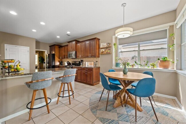 Foto del edificio - 13720 Shadowlawn Trace