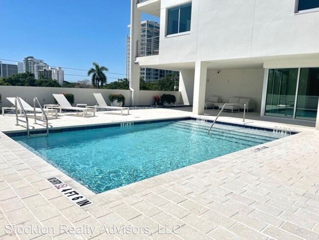 Building Photo - 2 br, 2 bath House - 332 Cocoanut St #308