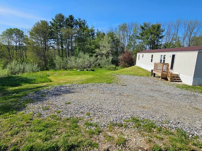 Building Photo - 3 Bed 1 Bath Wiscasset