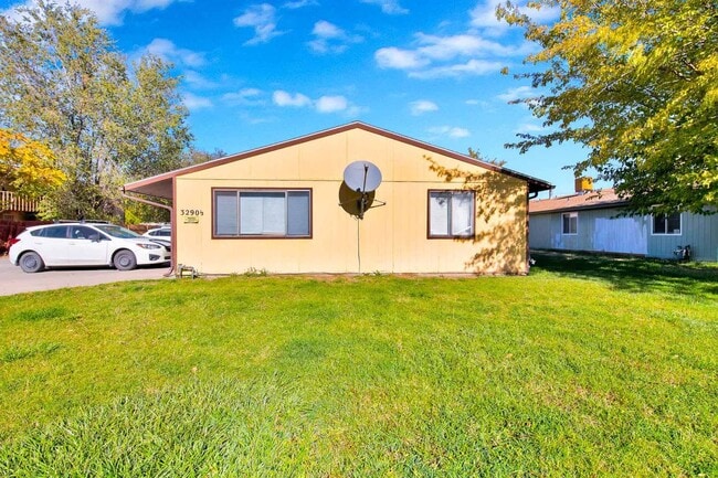 Foto del edificio - 3290 1/2 Lombardy Lane