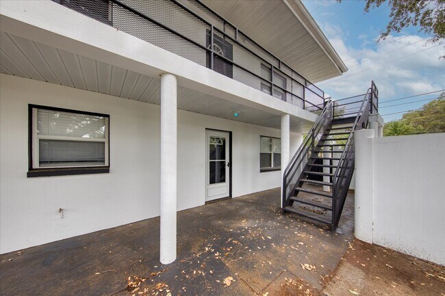 Foto del edificio - 662 Union Street, Unit 2C