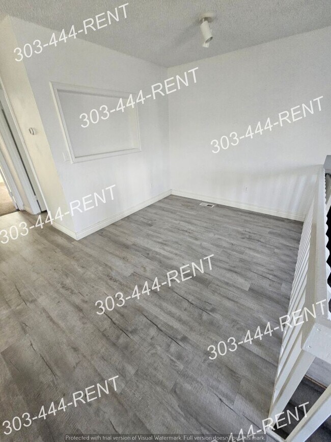 Foto del edificio - Beautifully Updated 4 Bed 2 Bath home in Denver