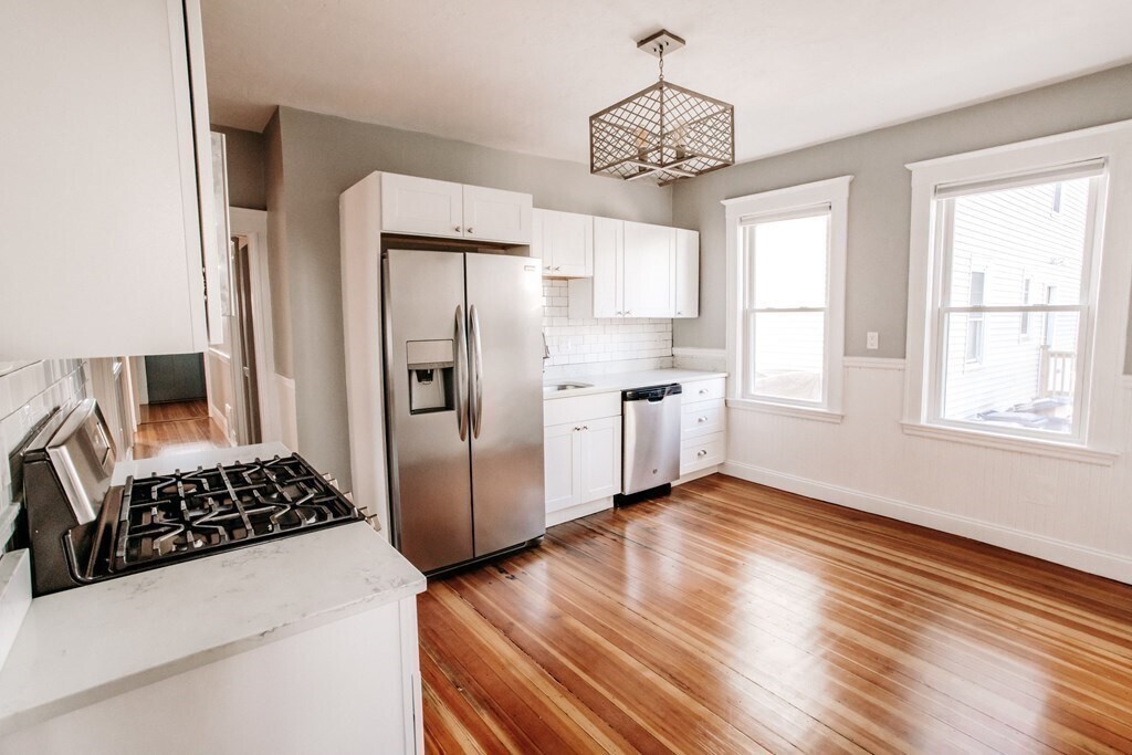 Foto principal - 177 Minot St