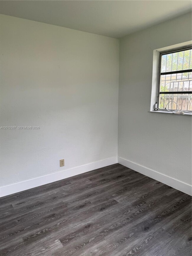 Foto del edificio - 2620 SW 53rd Ave