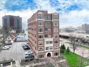 Building Photo - Wyndham on Delaware