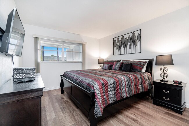 Foto del edificio - 184 Monaco Blvd