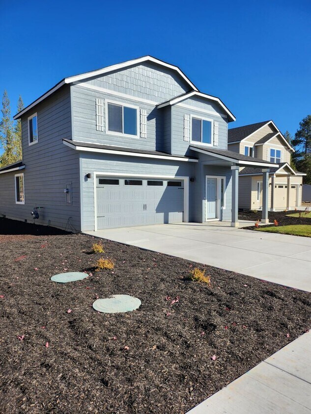 Building Photo - Coming Soon in June -16620 Landing Court, ...