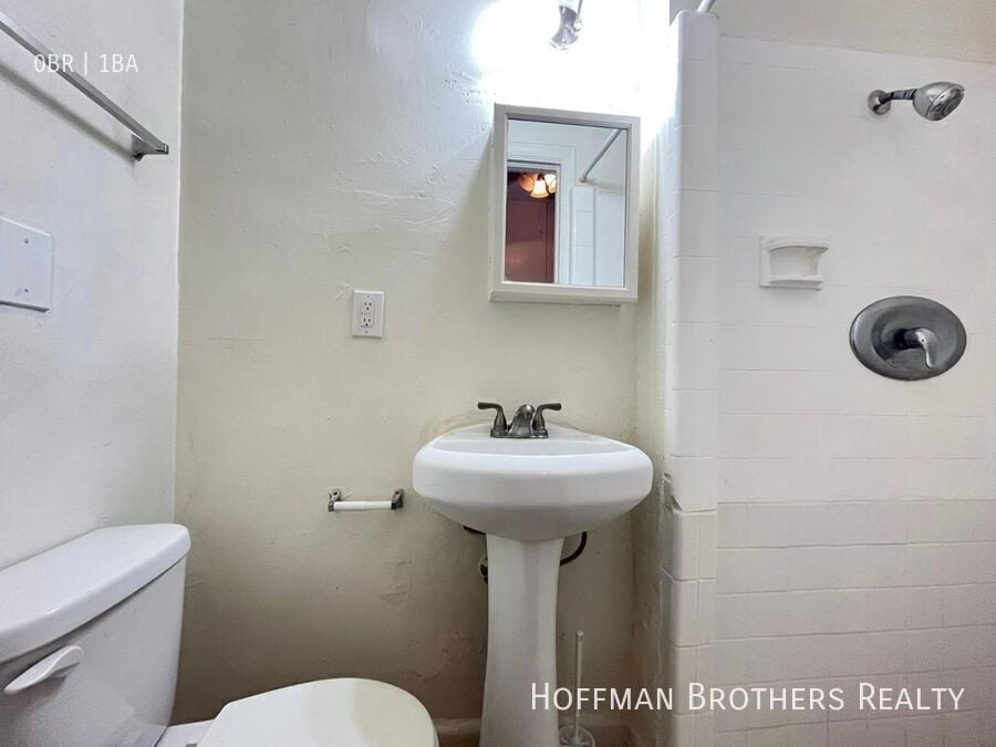 Building Photo - 2743 San Marino St