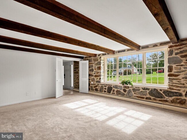 Building Photo - 1105 Waterloo Rd