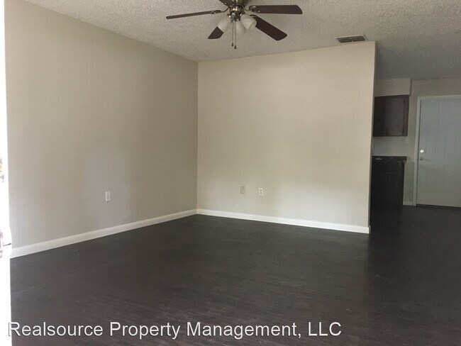 Building Photo - 2 br, 1 bath House - 1731 Birchwood Circle...