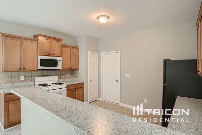 Foto del edificio - 8122 Valley Ridge Dr