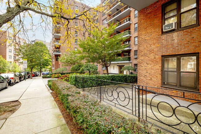 Foto del edificio - 6776 Booth St