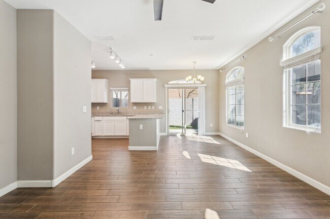 Foto del edificio - Gorgeous Condo