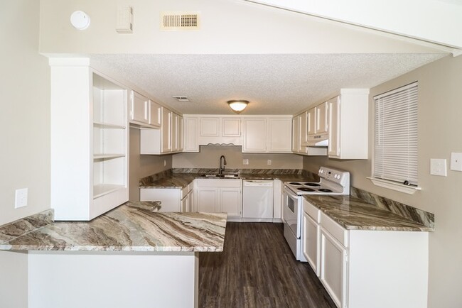 Building Photo - Gorgeous 3 Bedroom in Sherwood, AR!
