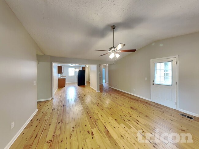Foto del edificio - 119 Bradford Cir