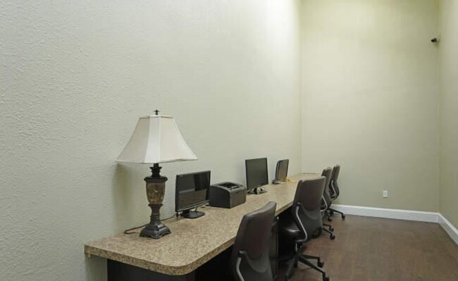 Foto del edificio - 1 bedroom in Houston TX 77049