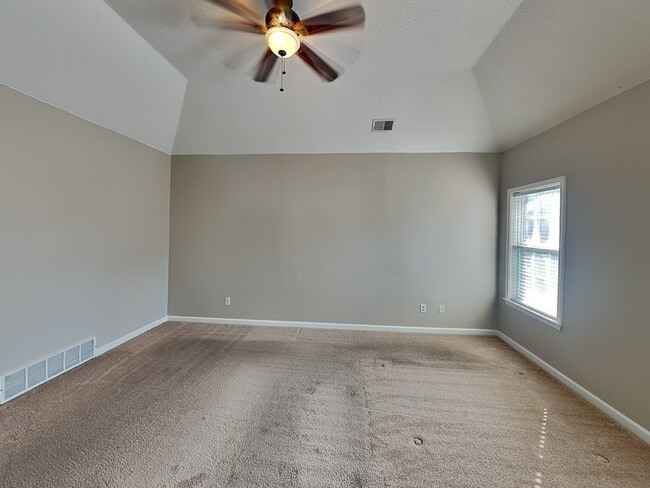 Foto del edificio - 2283 Purple Leaf Ln