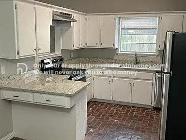 Foto del edificio - 920 W Idylwild Dr