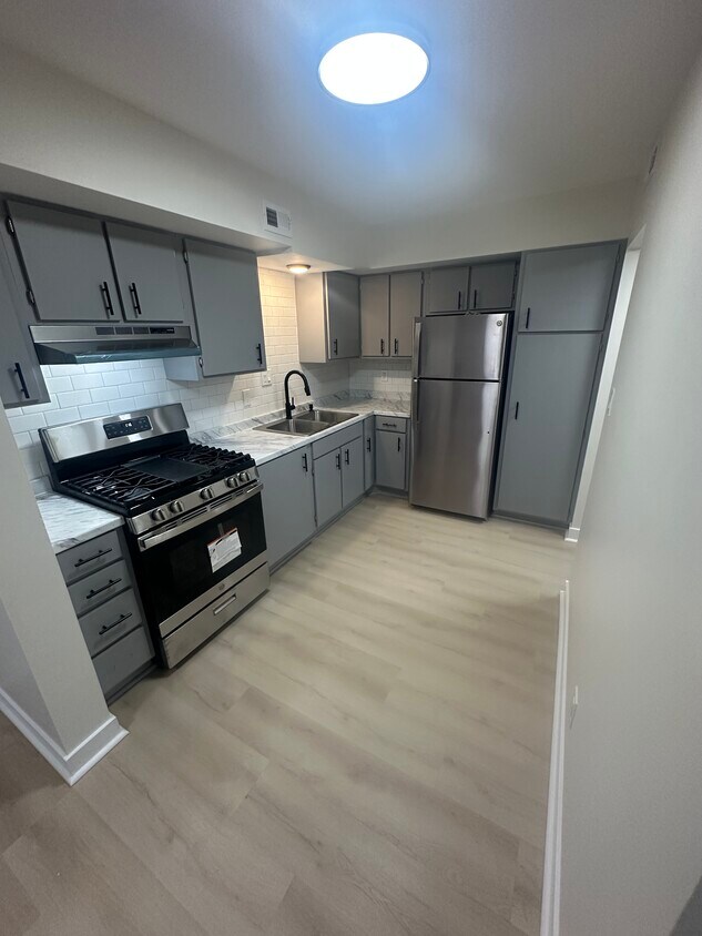 Foto principal - 9218 Erie St