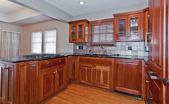Foto del edificio - 4126 Emerson Ave