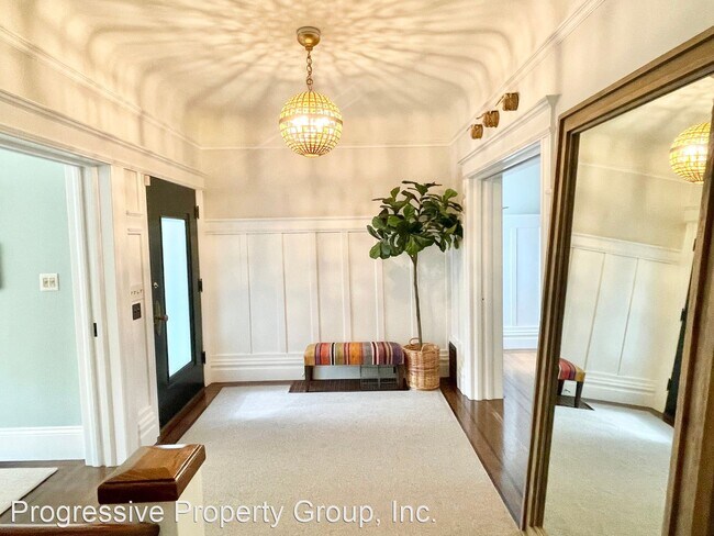 Building Photo - 4 br, 2.5 bath House - 27 7th Avenue