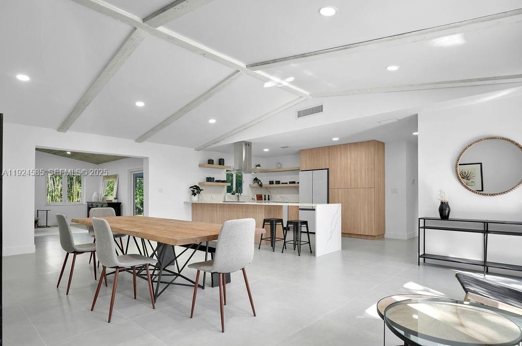 Foto principal - 117 NE 20th St