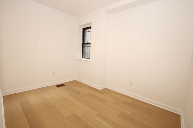Foto del edificio - Spacious 2 bedroom unit in a great area in Graduate hospital