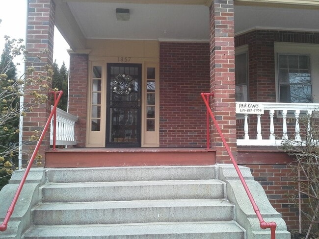 Building Photo - 1857 Commonwealth Ave